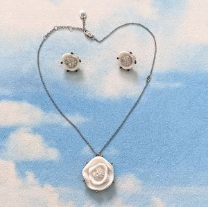 Oscar de la Renta earrings and necklace SET